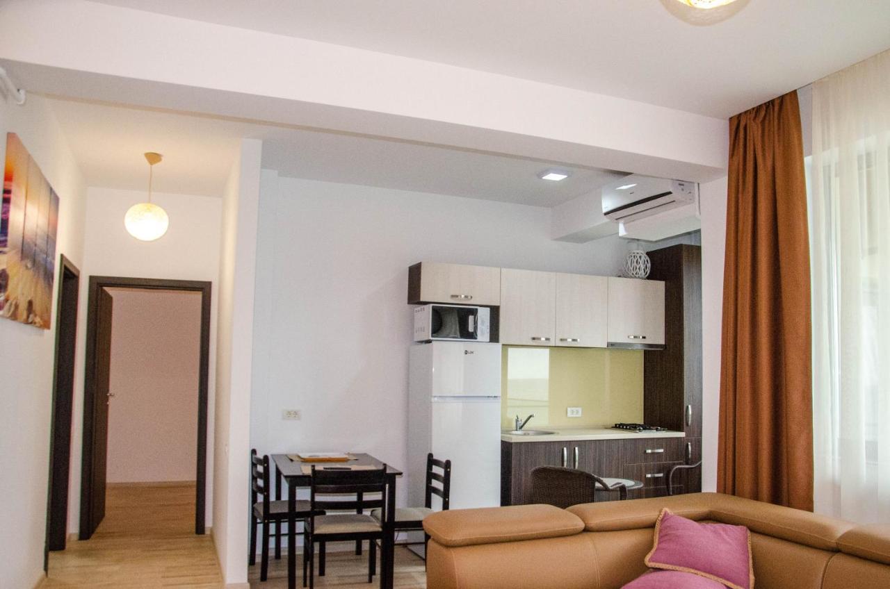 Velvet Residence นาโวดาริ ภายนอก รูปภาพ