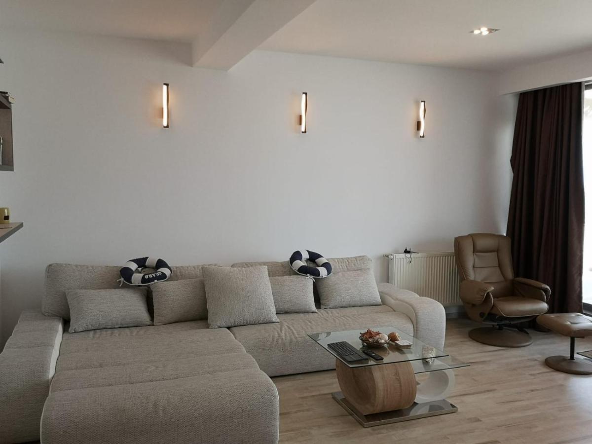Velvet Residence นาโวดาริ ภายนอก รูปภาพ